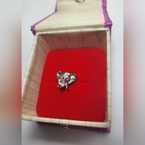 ELEPHANT - Pin, Silver WITH PINK ELEPHANT CASE